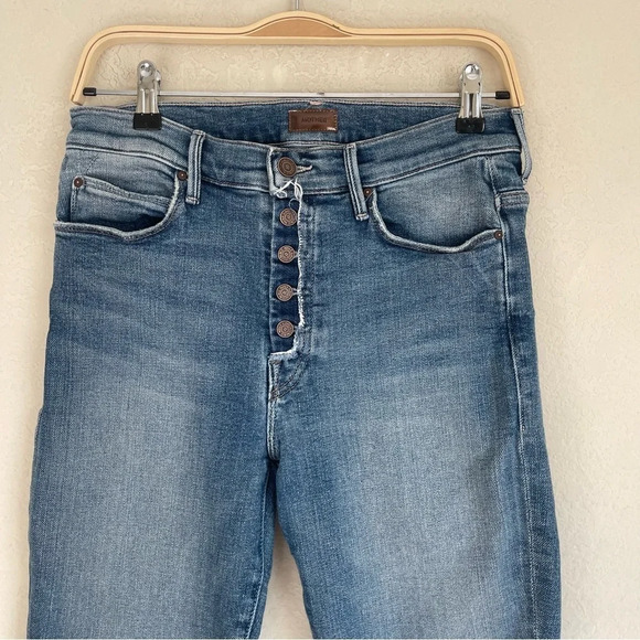 MOTHER The Fly Cut Stunner Ankle Fray in Night On A Shiny White Vespa - Picture 3 of 10